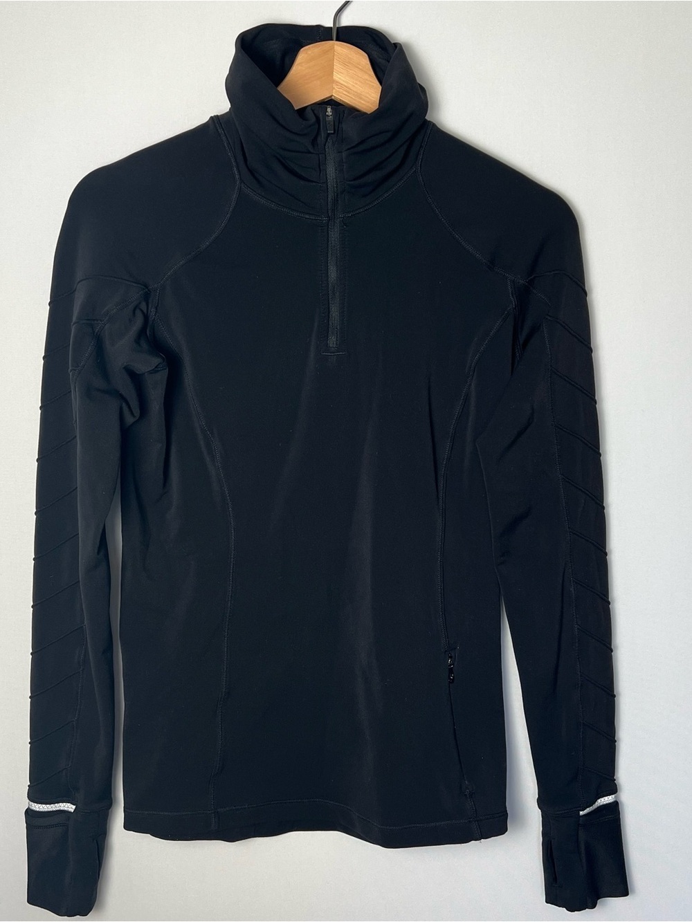 Lululemon Women’s Long Sleeve Half Zip Athletic Pullover Size 4 Black Zip Pocket - Picture 2 of 9